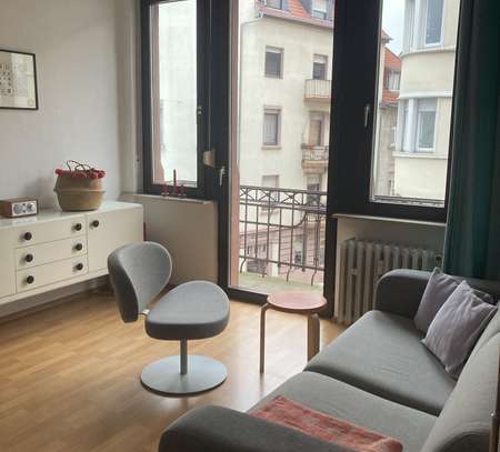 Schöne modernisierte Altbauwohnung mit Balkon in der Neckarstadt-West