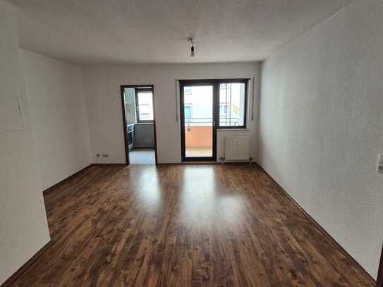 Modernisierte 2 ZKB mit Balkon und Tiefgarage in der Schwetzingerstadt