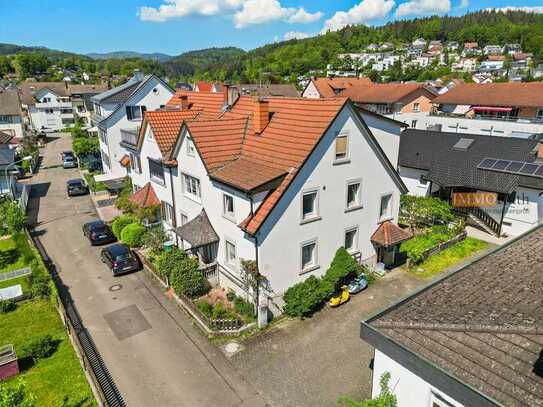 IMMORath.de - Zweifamilienhaus mit großer Terrasse