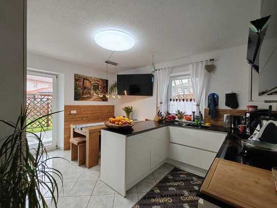 Großzügige Erdgeschosswohnung in Tacherting/Emertsham