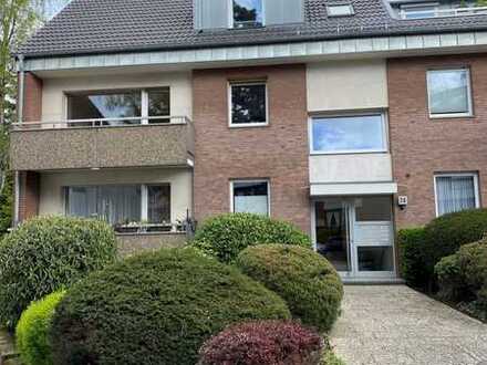 *PROVISIONSFREI* Gut aufgeteilte DIY 2 Zimmer Wohnung mit Balkon in Flehe / Unterbilk