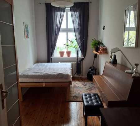 2 Zimmer in einer großen schönen Steglitzer Wohnung