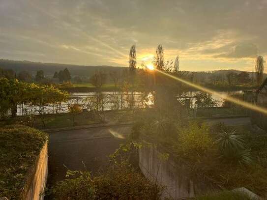 3,5-Zimmer-Wohnung mit traumhaftem Rheinblick in historischem Gebäude in Kadelburg