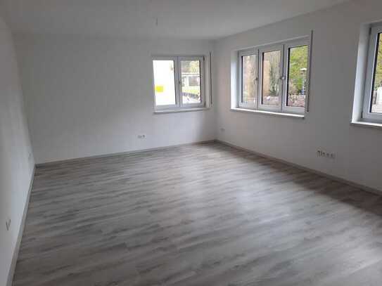 Komplett kernsanierte, freundliche 2-Zimmer-Wohnung in Brunnengasse 1, Gemünden-Schaippach