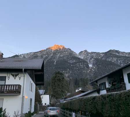 Direkt in Garmisch: ruhige, stilvolle 2-Zimmer-Wohnung mit Einbauküche