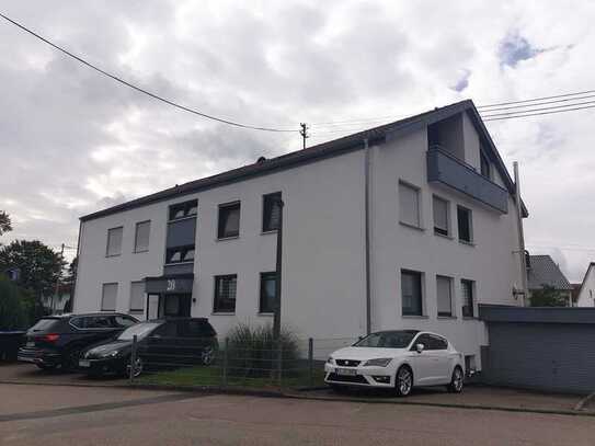 Exklusive, gepflegte 2,5-Zimmer-Wohnung mit Balkon und EBK in Wernau (Neckar)