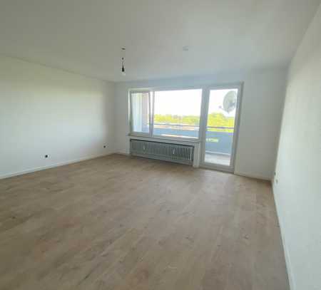 Erstbezug nach Sanierung/ Seltene 1-Zimmer-Wohnung mit Balkon