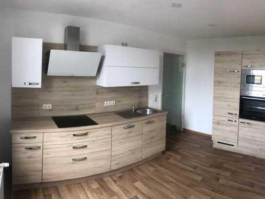 Schicke Sanierte 2-Zimmer-Wohnung mit Einbauküche in Köthen