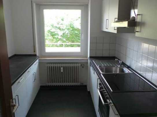 Stilvolle 2-Zimmer-Wohnung mit Balkon und Einbauküche in Baden-Baden