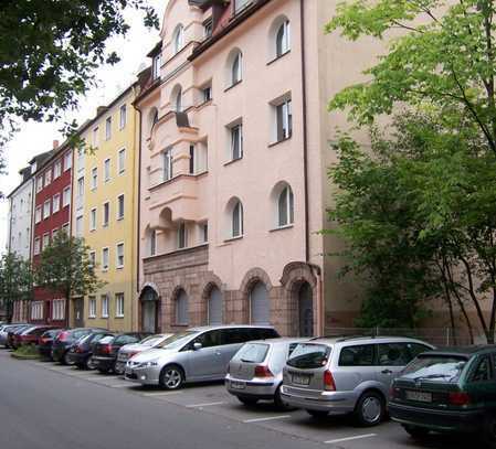 Exklusive 3 Zimmer Wohnung auf 80 m² in Nürnberg Nibelungen mit Bad neu, Terrasse, Parkett uvm.!