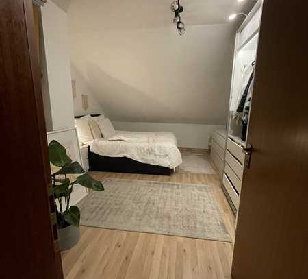 Moderne, zentrale 2-Zimmer Wohnung im DG COBURG