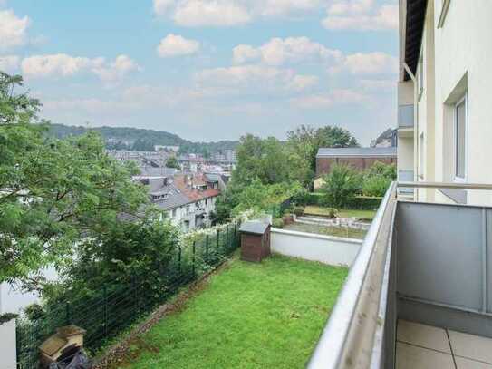 Grünes Wohnen: 2-Zimmer-Wohnung mit Balkon und Garage in Wuppertal Barmen