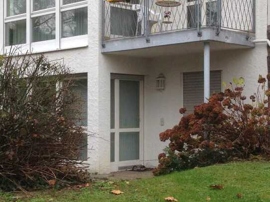 Kleine Wohnung mit Stellplatz und großer Terrasse in Bad Soden am Taunus-Neuenhain