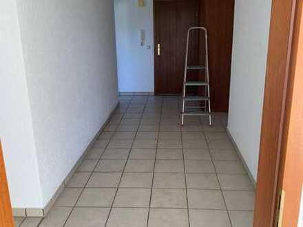 Gepflegte 3-Raum-Wohnung mit Balkon und Einbauküche in Odenthal
