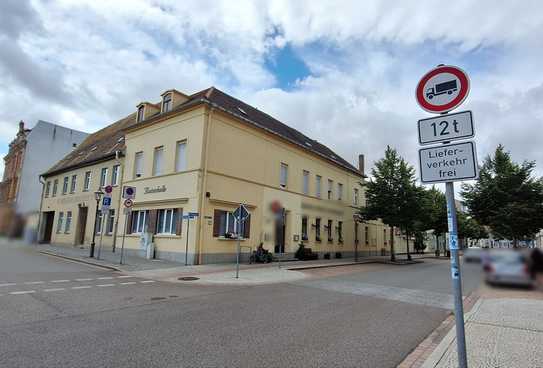 Köthener Lokal mit Pension zu verkaufen!