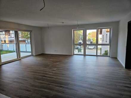 Erstbezug! Barrierefreie 3,5-Zimmerwohnung mit großer Süd-Terrasse.