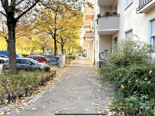 Schön gelegene 3-Zimmer-Hochparterre-Wohnung in Berlin Tiergarten