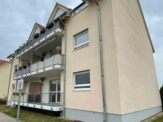 Calbe - schöne 2 Raum Wohnung mit Balkon - moderne Heizungsanlage !