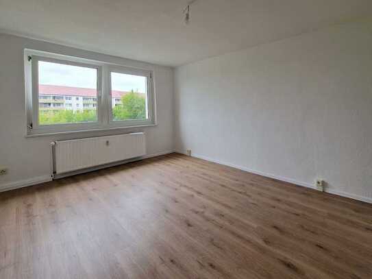 Gemütlich und günstig! Renovierte 1-Zimmer-Wohnung im Erdgeschoss!