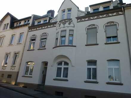 Modernisierte 2-Zimmer-Wohnung in ruhiger Lage mit EBK in Solingen,