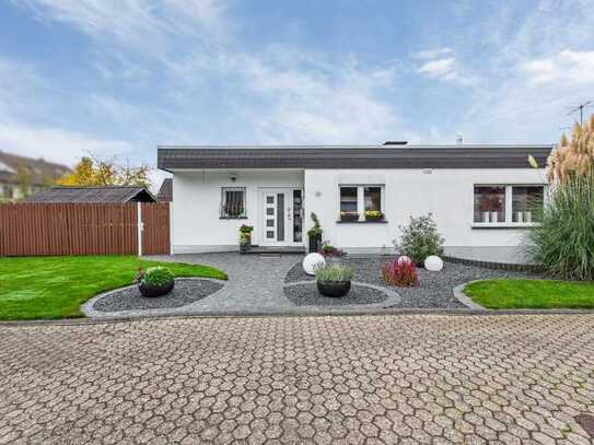 Charmanter und modernisierter Winkelbungalow in ruhiger Sackgassenlage von Niederkassel-Rheidt