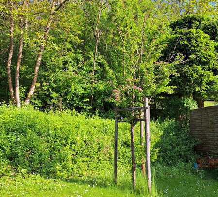 Sofort freies Wohnhaus für Großfamilie oder Mieteinnahmen mit Garage