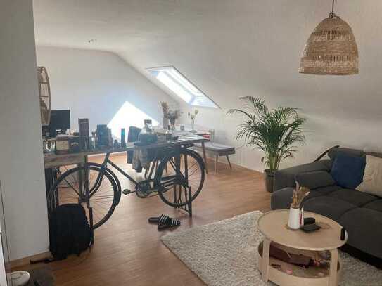 2,5 Zimmer Dachgeschosswohnung