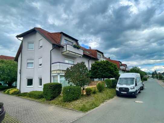 Ruhige 2-Raum-Wohnung mit Terrasse