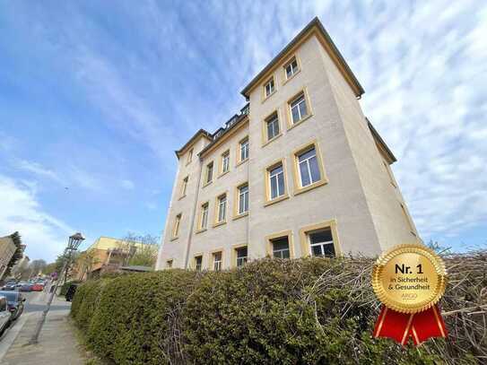 In Renovierung! - charmante Altbauwohnung I neue Einbauküche I modernes Bad mit Wanne