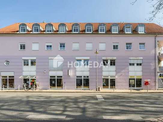 Bezugsfrei: Gemütliche Etagenwohnung für Singles mit Aufzug, Tiefgaragenstellplatz und Tageslichtbad