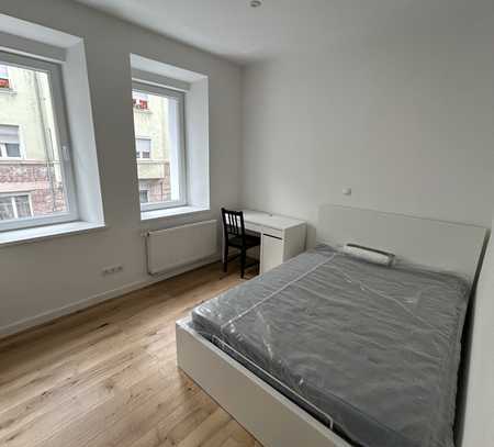 2 WG-Zimmer in frisch renovierter 2er-WG verfügbar!!!
