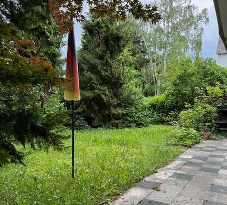 Mehrfamilienhaus mit Gewerbeeinheit in guter Lage