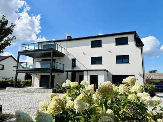 *traumhafter Blick - wunderschöne und helle 4 - Raumwohnung mit Balkon in grüner Lage*