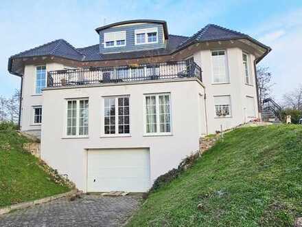 1378 Großzügiges, freistehendes Einfamilienhaus in Ockenheim ( mit Gewerbe Vorgabe)