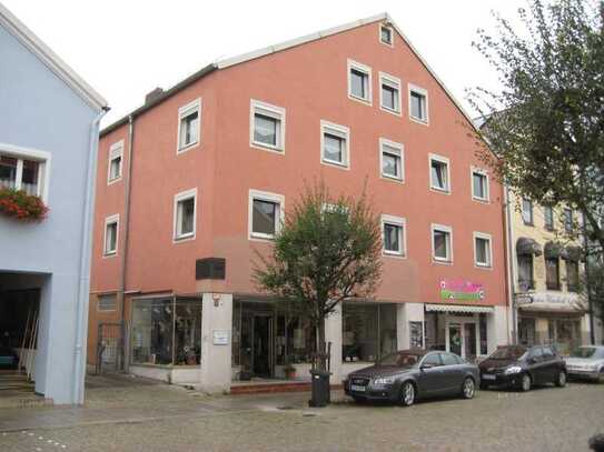 Attraktive 2-Zimmer-Wohnung in Kelheimer Altstadt mit Garage