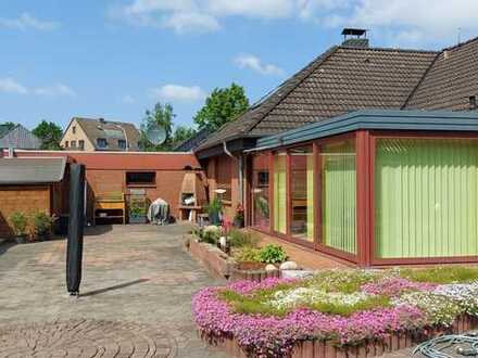Bremerhaven-Schierholz // Modernisierter Bungalow mit traumhaftem Garten