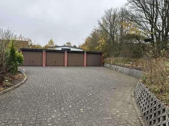 Garage zu vermieten - idelal für PKW, Motrorräder oder Lagerung