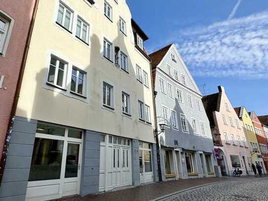 Wunderschöne möblierte 2 Zi.-Wohnung in der Altstadt mit großem Balkon und Lift für 1-2 Personen