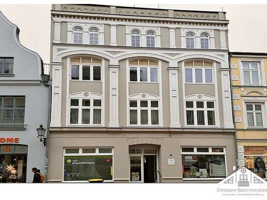 2 -Raum-Wohnung mit Fahrstuhl und Balkon - fast am Marktplatz - zu vermieten