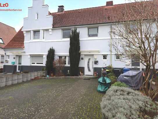 Reihenmittelhaus mit Stellplatz und Garten