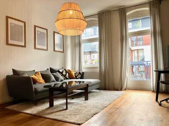 Große und helle 1 Zimmerwohnung, möbliert und saniert im Prenzlauer Berg