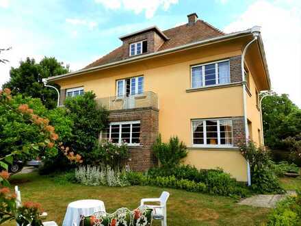 Einmalige freistehende Architektenvilla
