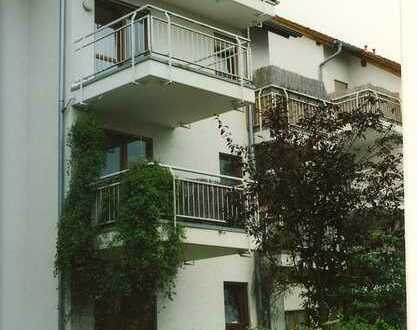 Stilvolle, gepflegte 1-Zimmer-Wohnung mit Balkon und EBK in Freiburg i. Br.