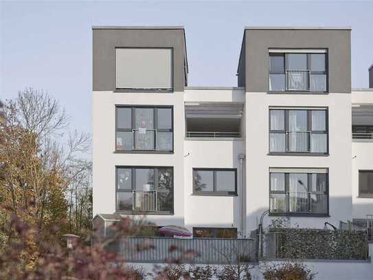 Haus im Haus mit Gartenterrasse: Schöne 5-Zimmer Maisonette Wohnung