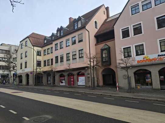 Interessante Wohn- und Geschäftshäuser (Straßenzug mit 5 Häusern) in zentraler Top-Lage von Weiden