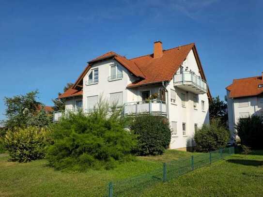 JUNGes WOHNEN: Funktionaler Grundriss, Tageslichtbad, Balkon, Stellplatz