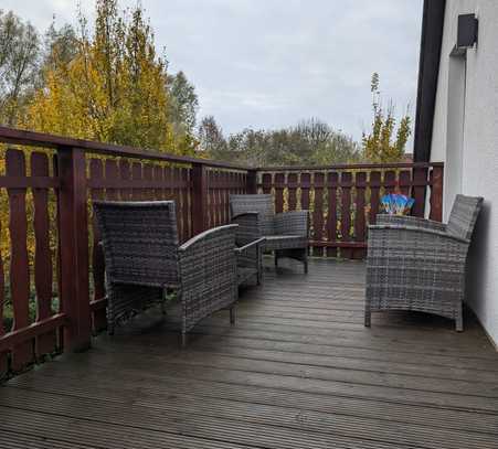 sehr schöne Eigentumswohnung mit Blick in das Grüne vom Balkon oder Garten zu verkaufen !