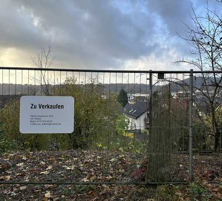 "Bauglück mit Fernsicht" - Baugrundstück in Toplage von Lohmar