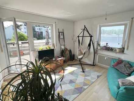 Helle 2-Zimmer-Wohnung mit Balkon und Einbauküche in Pforzheim