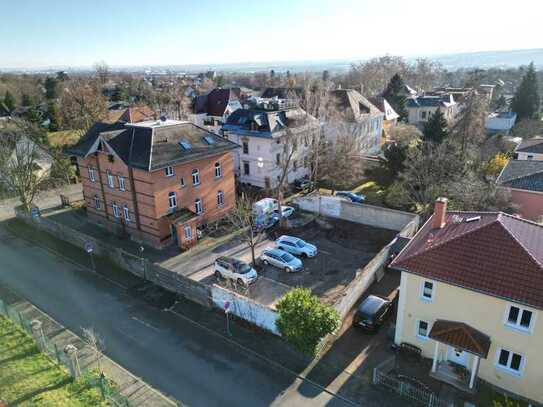 * erschlossenes Baugrundstück in Bestlage von Radebeul unterhalb der Weinberge *